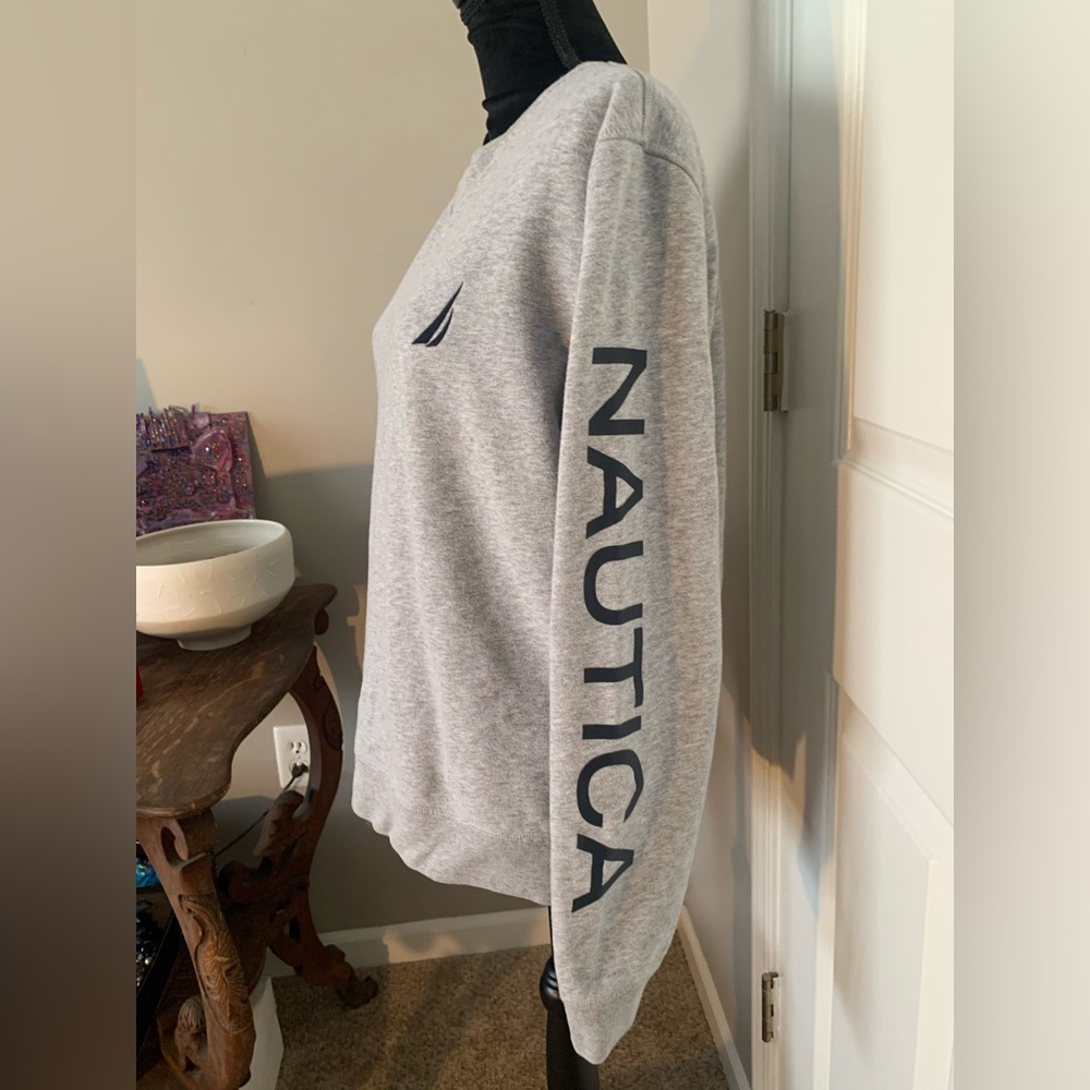 Nautica Light Gray Crewneck Sweatshirt